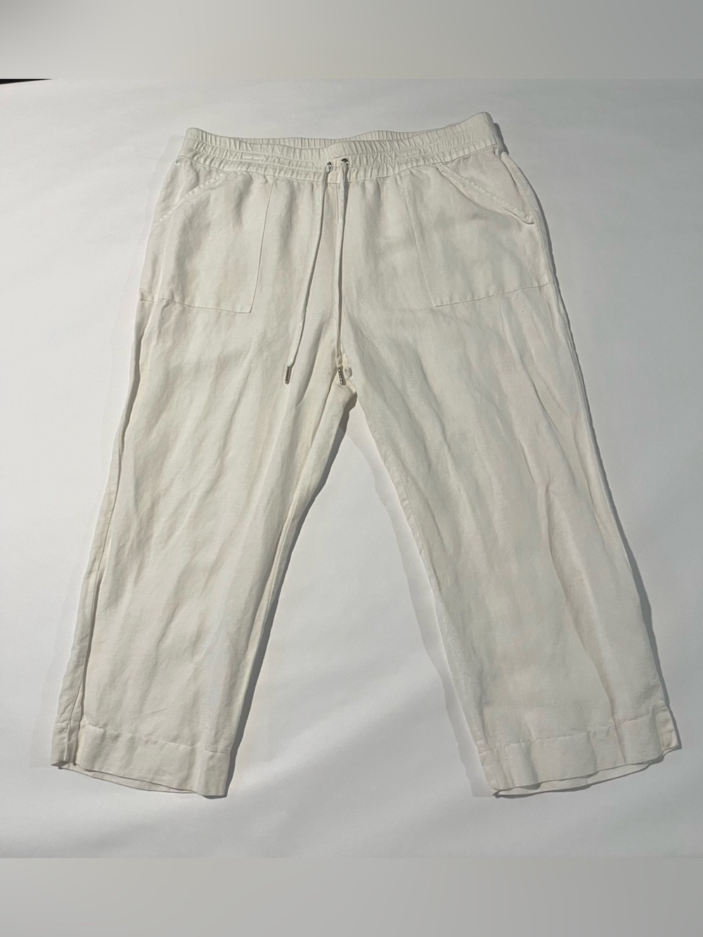 Relaxed Drawstring Linen-Raton Capris - White